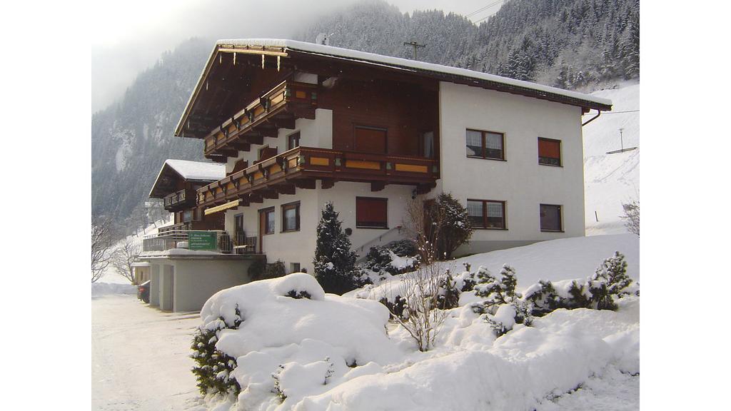 Gaestehaus Emberger Mayrhofen Buitenkant foto